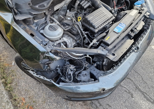 Volkswagen Golf Sportsvan cena 35900 przebieg: 126424, rok produkcji 2016 z Głogów Małopolski małe 781